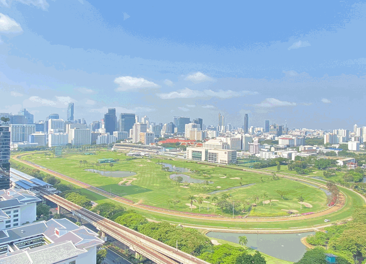 Condominium in Ploenchit : Magnolias Ratchadamri(Condominium) 